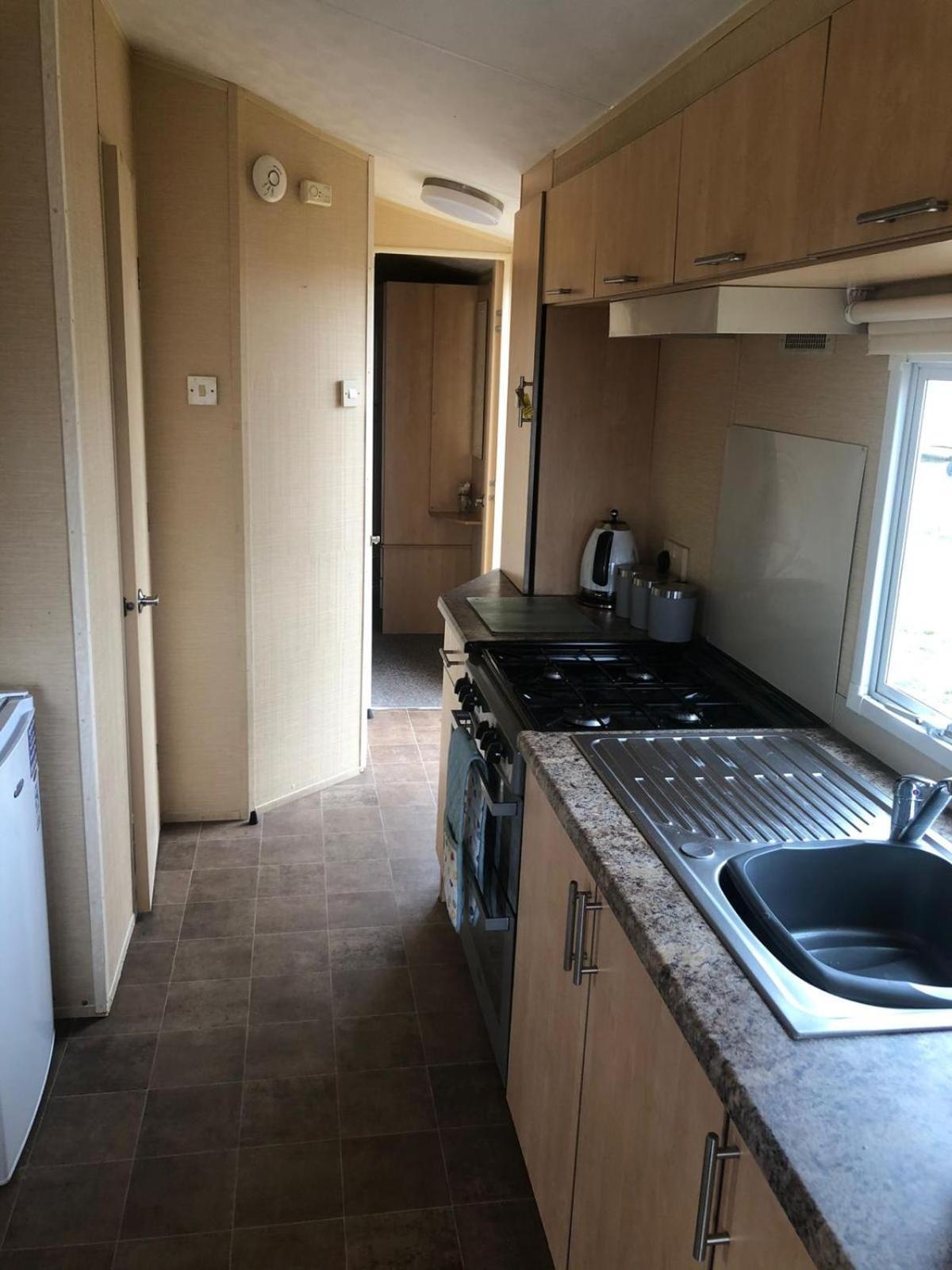 Adorable 2 Bedroom Caravan In Clacton-On-Sea Εξωτερικό φωτογραφία